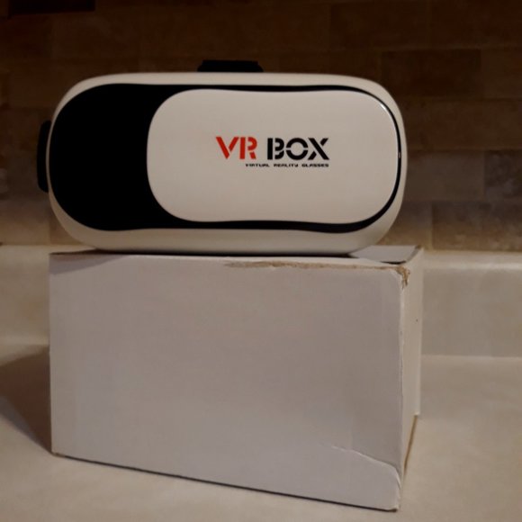 Virtual Headset - Picture 1 of 2
